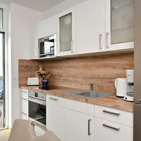 Selma Apartment Glowe